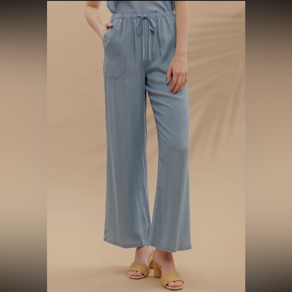 079b- Chambray Wide-Leg Pants